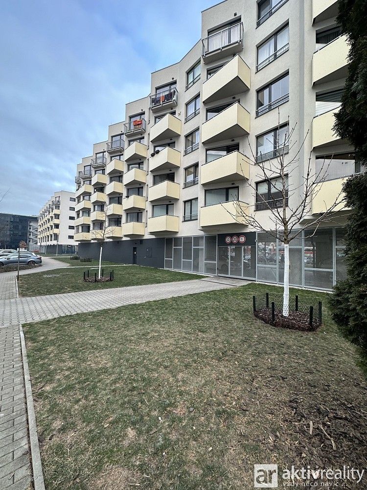 Komerční nemovitost · 13 m² · Praha - Modřany, okres Praha 12, Hlavní město Praha - 4