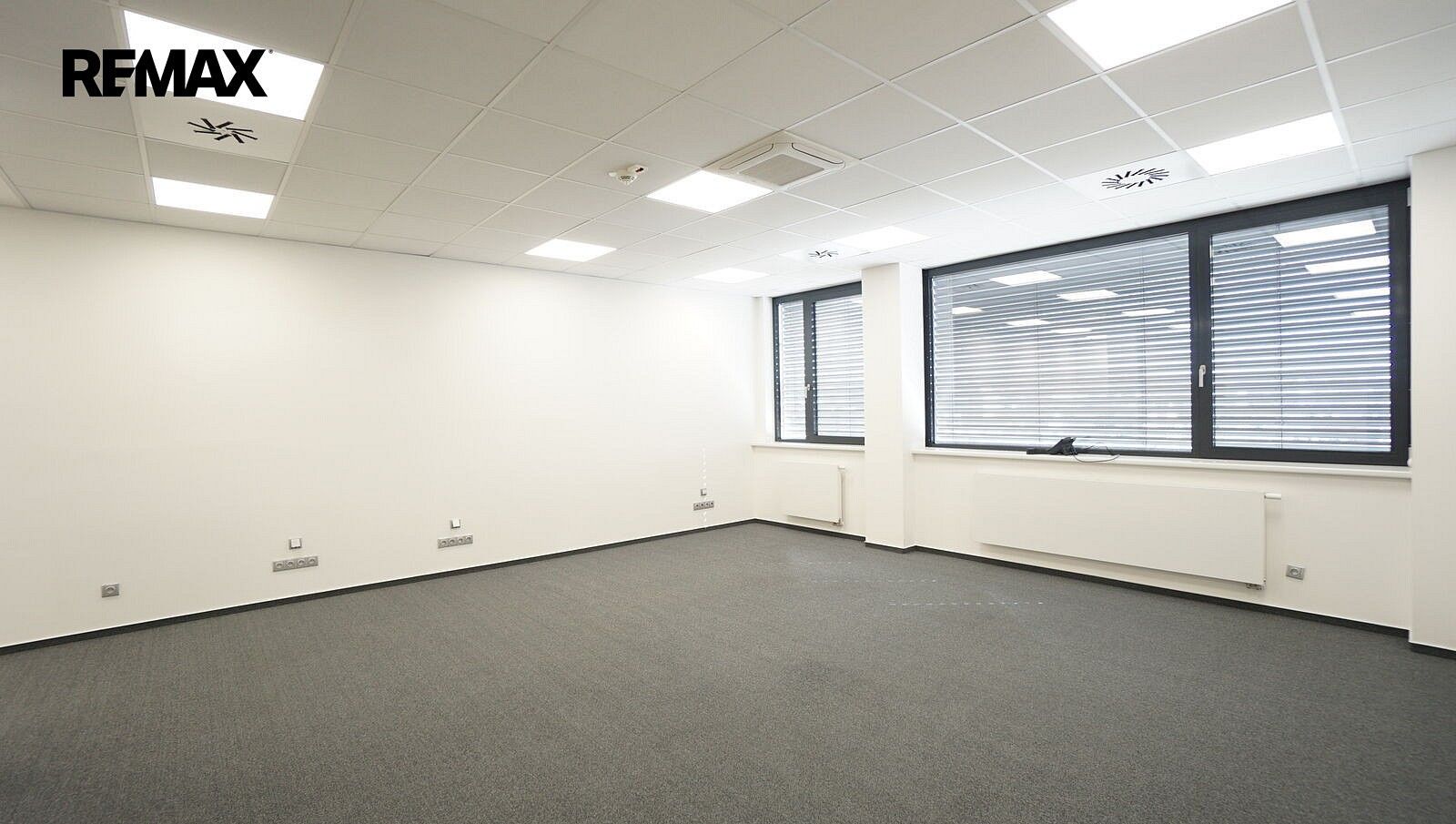 Pronájem kancelář - Praha - Vysočany, okres Praha 9, Hlavní město Praha, 200 m² - 5