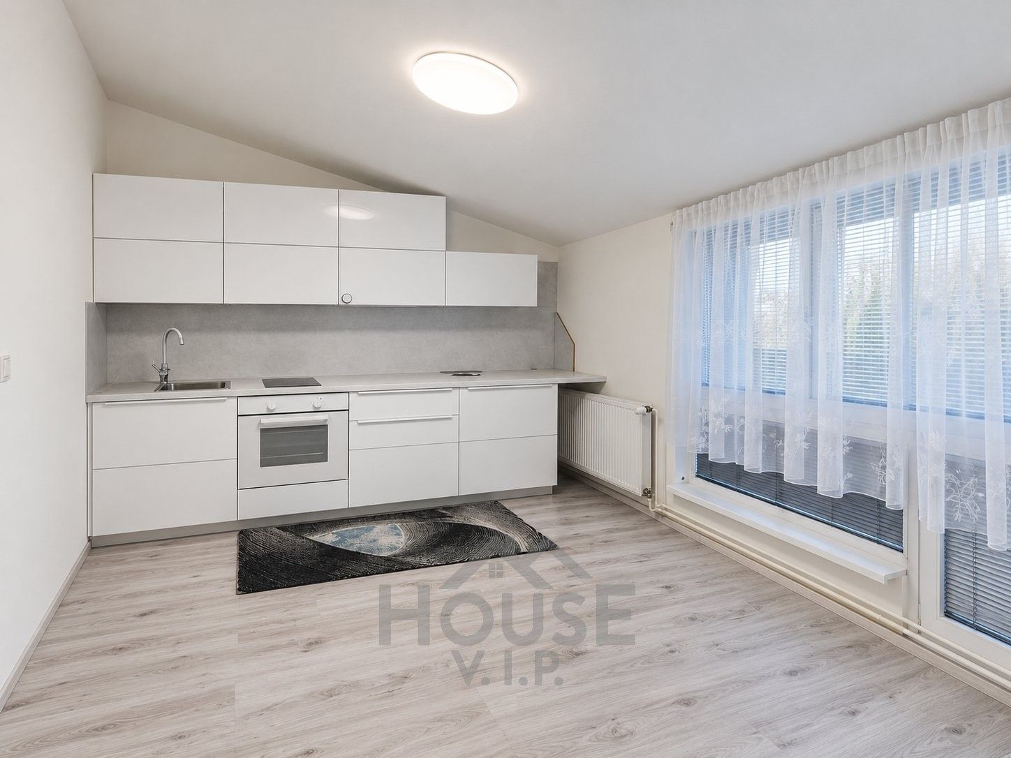 2+1, U Tvrze, Hostouň, 52 m² - 1