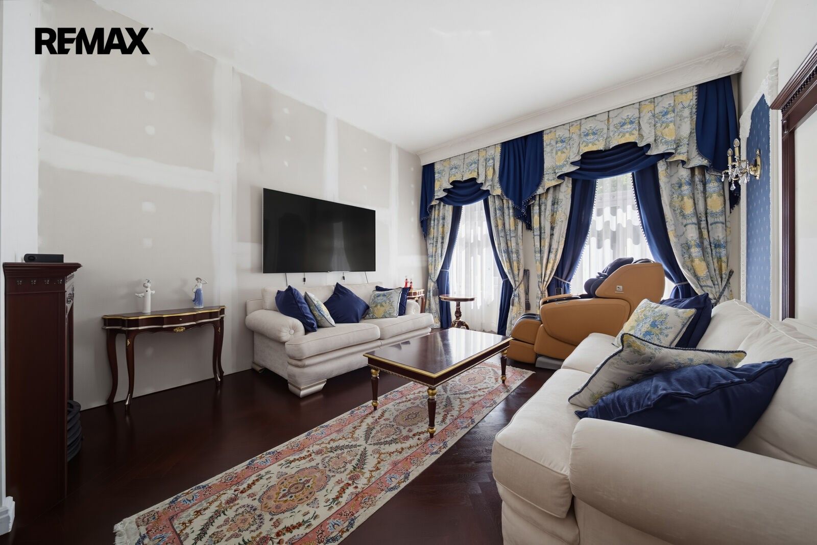 3+1, nábřeží Jana Palacha 938, Karlovy Vary, 94 m² - 2