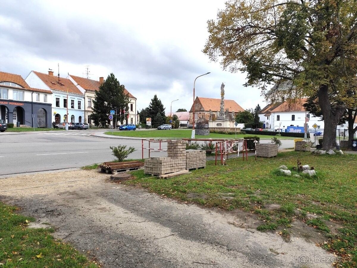 Prodej pozemek pro bydlení - Drnholec, 691 83