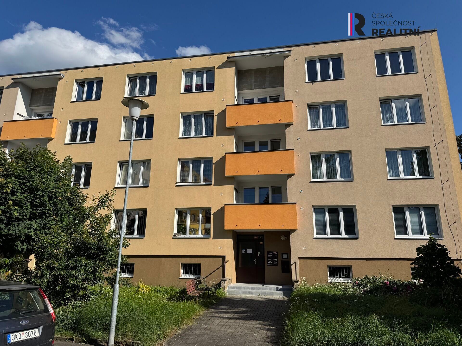 Pronájem byt 1+1 - Kpt. Nálepky, Karlovy Vary, 35 m²