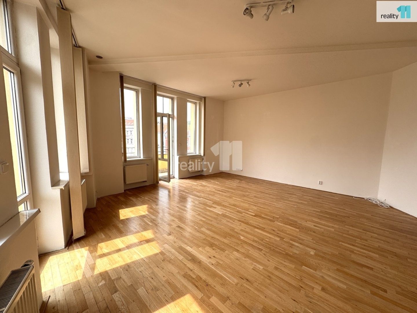 2+kk, Pod pekárnami, Praha, 86 m² - 1