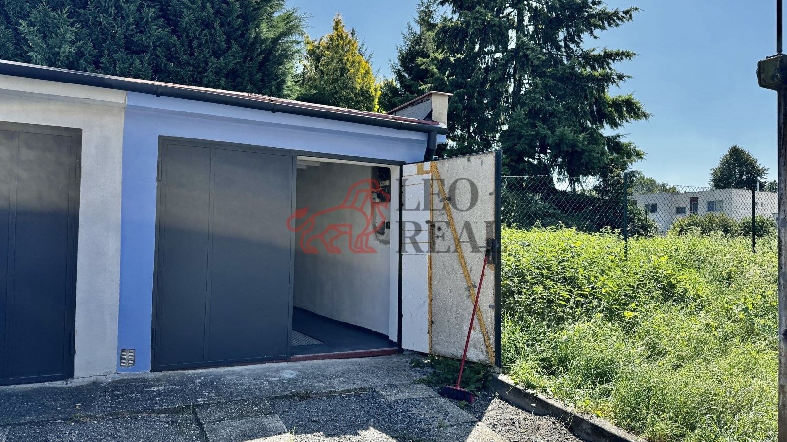 Prodej garáž - Družstevní, Uherské Hradiště, 19 m²