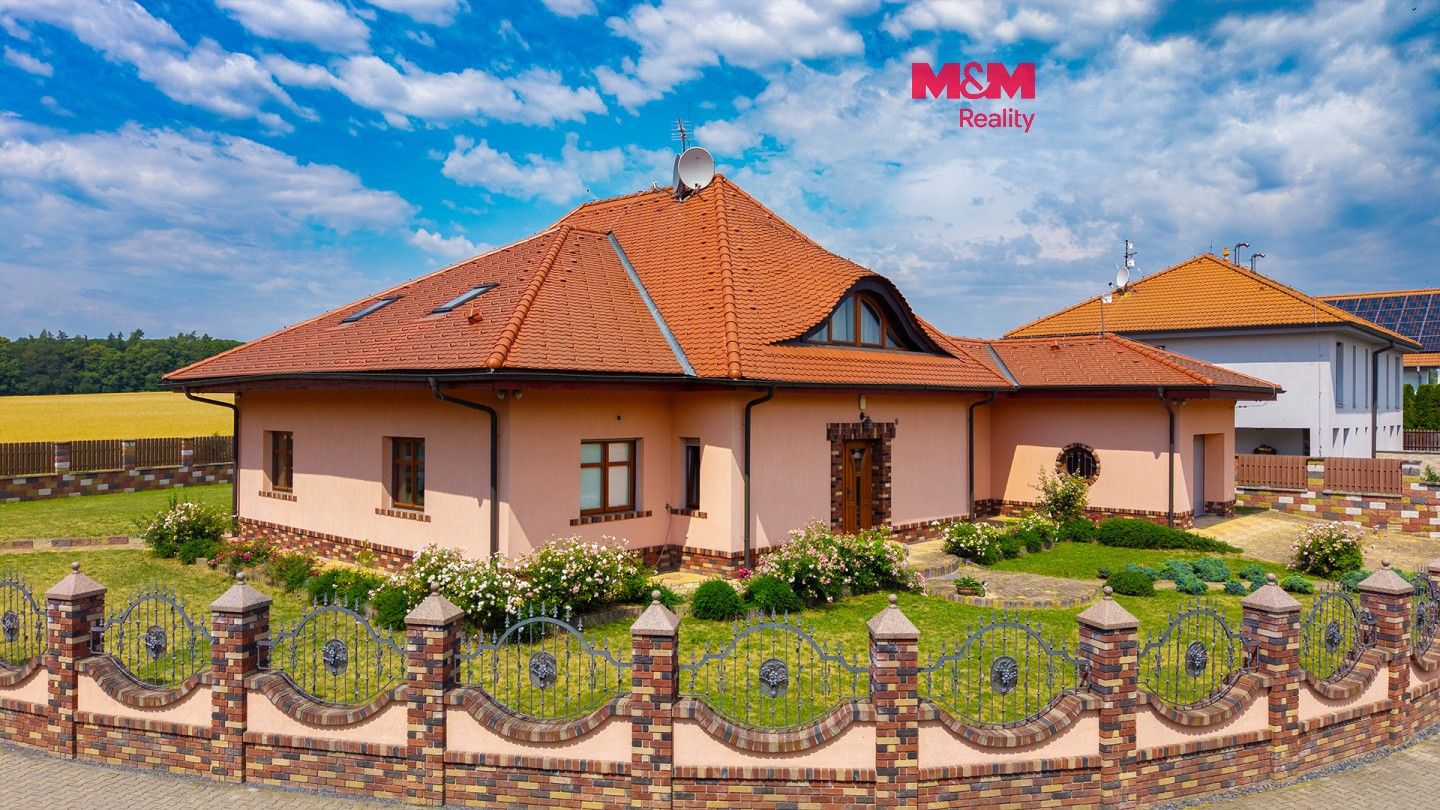 Rodinný dům, 393 m²