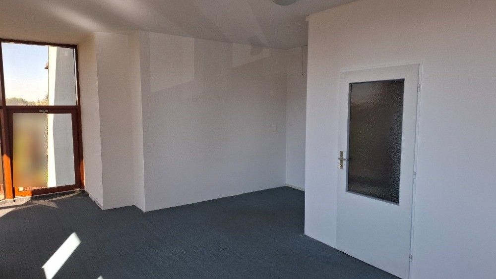 Kancelář · Moravské Budějovice, 676 02 - 4