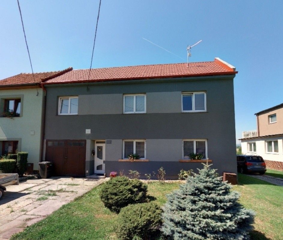 Rodinné domy, Bílovice u Uherského Hradiště, 687 12