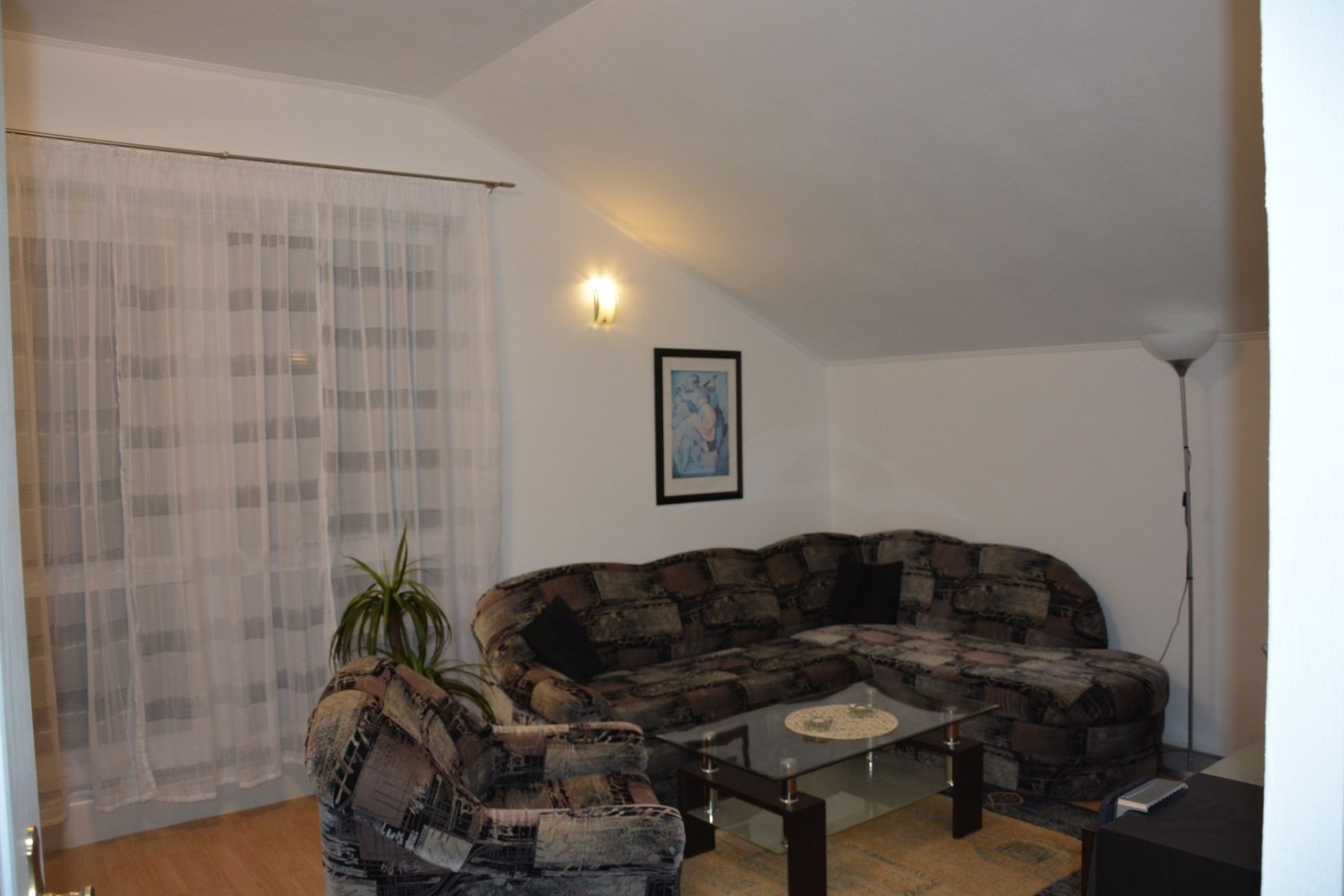 Byt 3+1 · 100 m² · Zvíkovská, Praha - Kyje - 4
