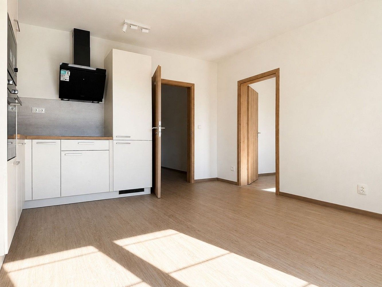 2+kk, Praha - Dubeč, okres Praha 15, Hlavní město Praha, 39 m² - 2