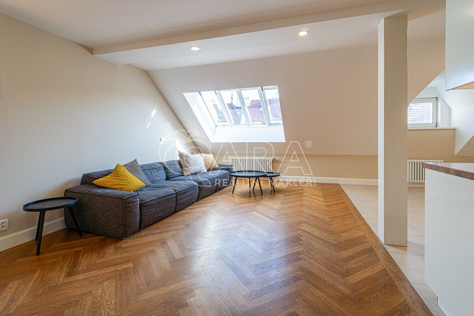 Pronájem byt 4+kk - Vězeňská 116, Praha, 149 m²