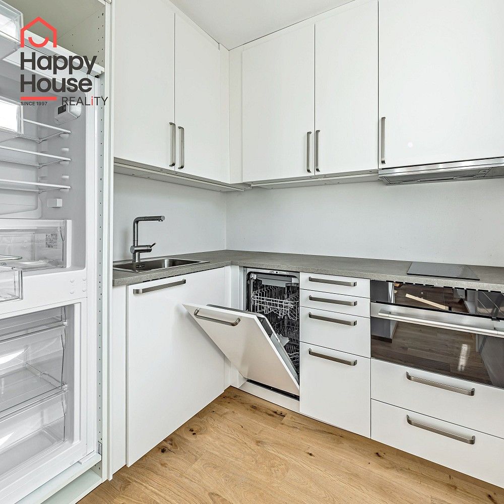 Pronájem byt 1+1 - Pod Drinopolem, Praha 6 - Břevnov, 39 m² - 5