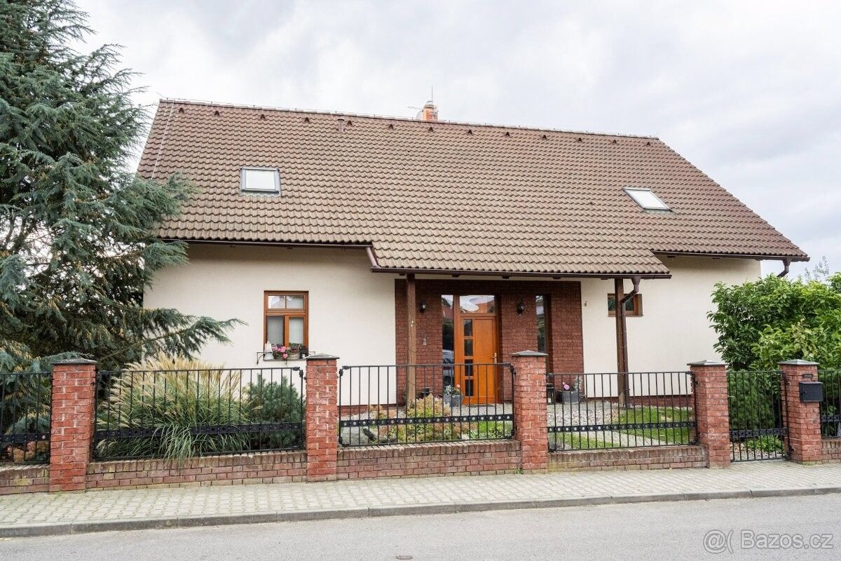 Prodej dům - Březno u Mladé Boleslavě, 294 06, 240 m²