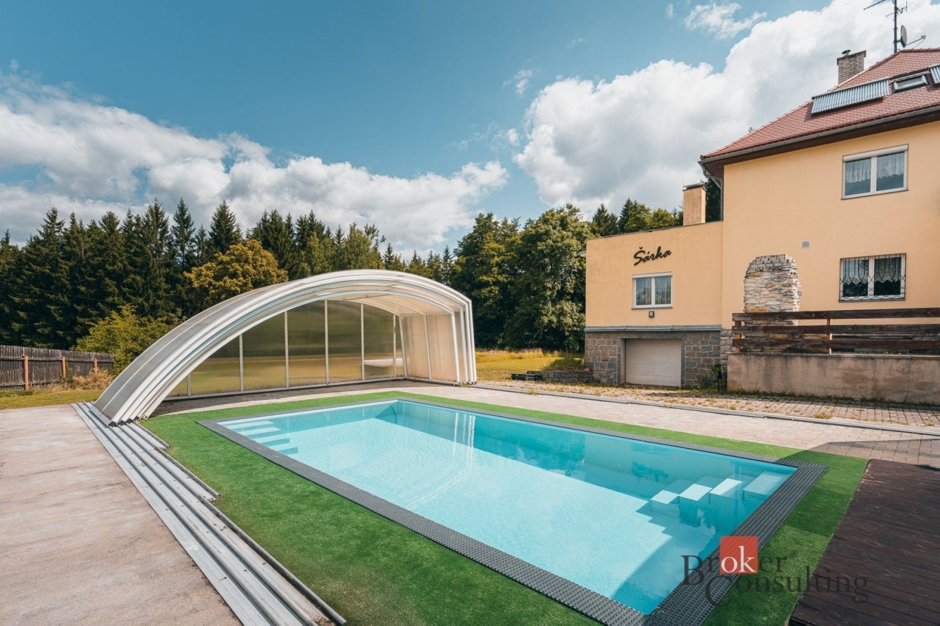 Ubytovací zařízení, 400 m²