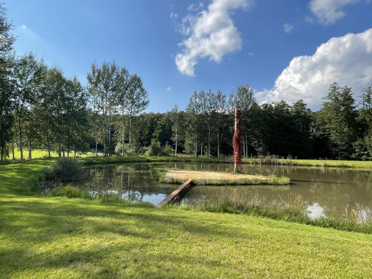 Pozemek pro bydlení, 9 437 m²