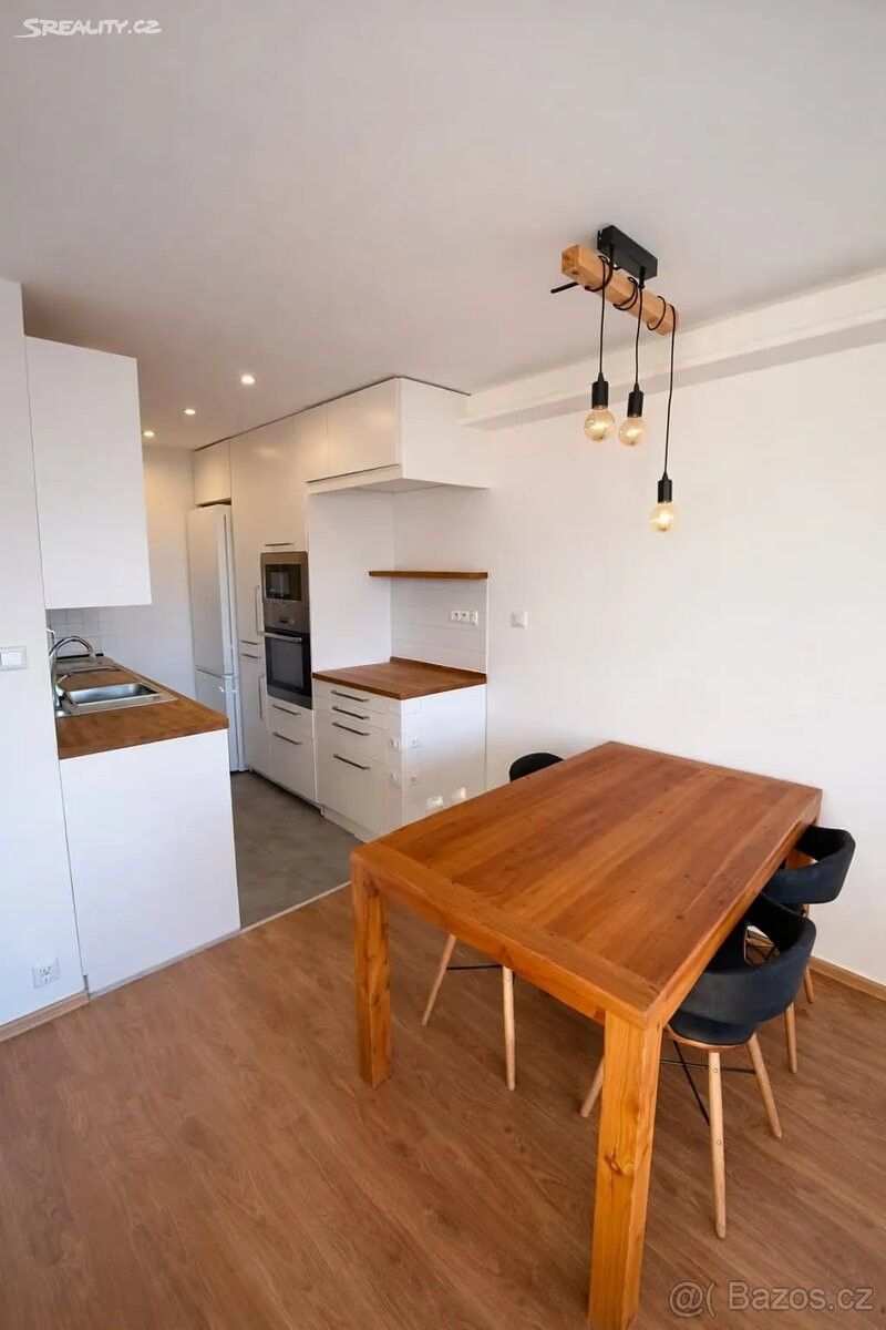 Pronájem byt - Praha, 184 00