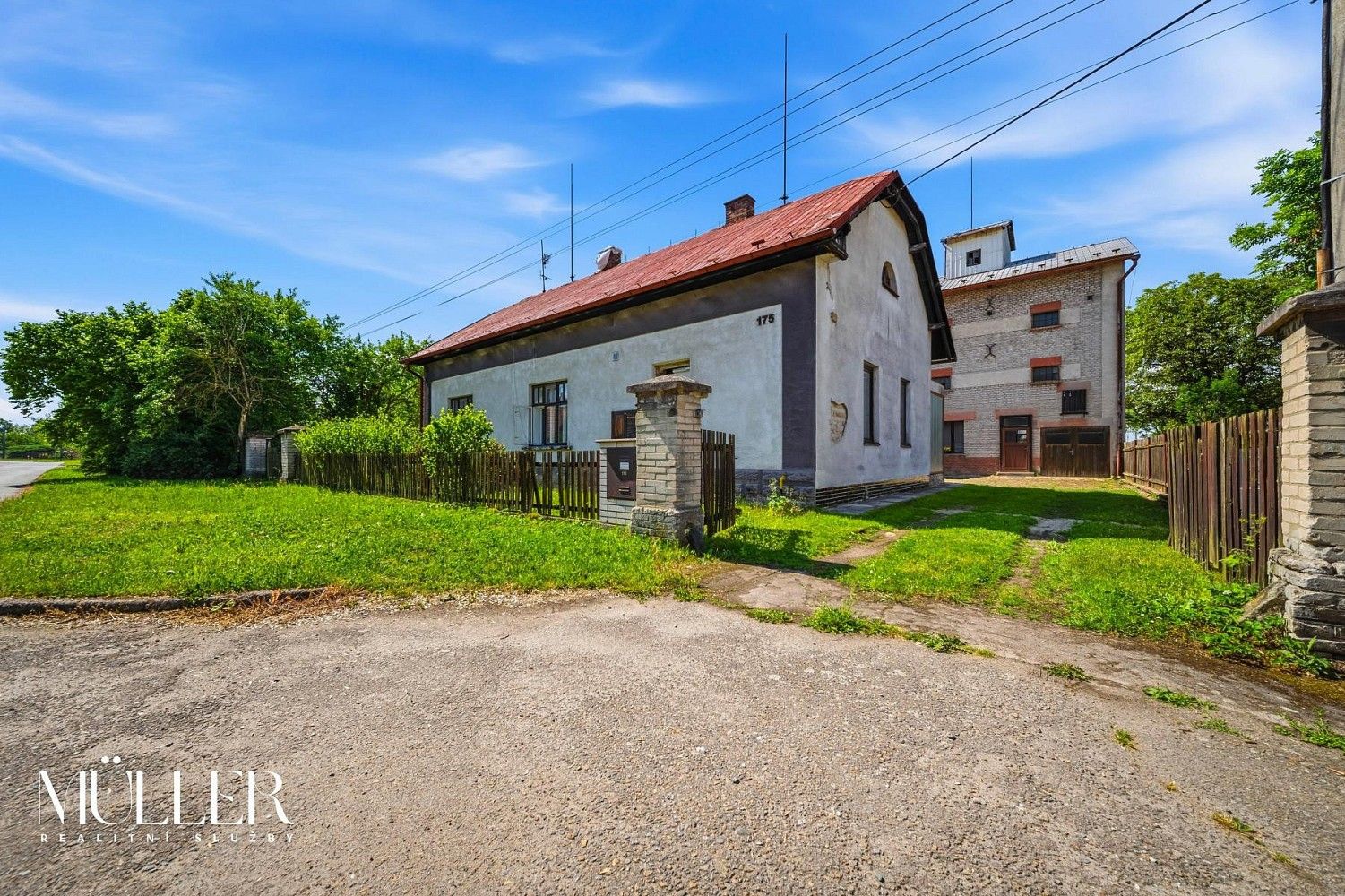 Rodinné domy, Dolní Roveň, okres Pardubice, Pardubický kraj, 130 m² - 1