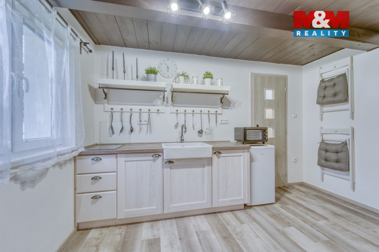 Prodej chata - Jiráskova, Staňkov, 34 m²