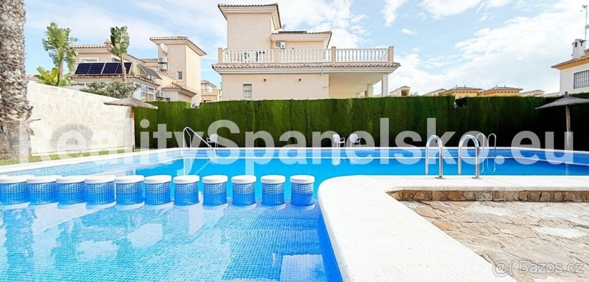 Prodej rodinný dům - 987 66, Zahraničí