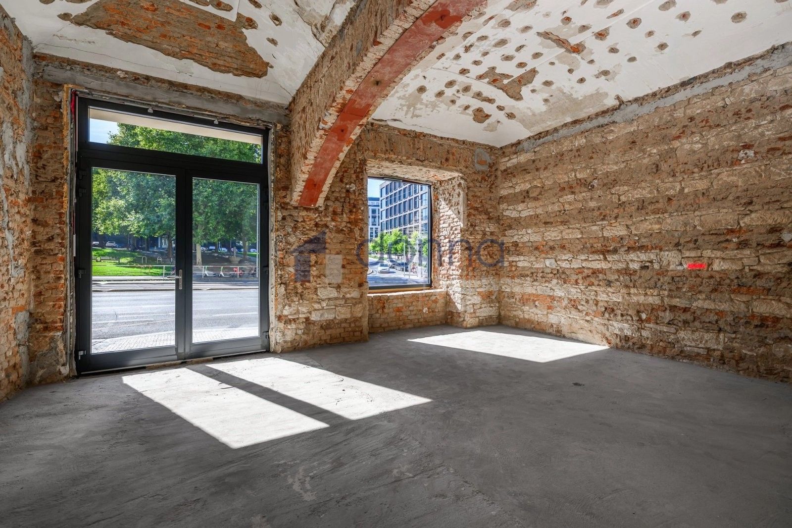 Restaurace, Seifertova, Praha, 78 m²