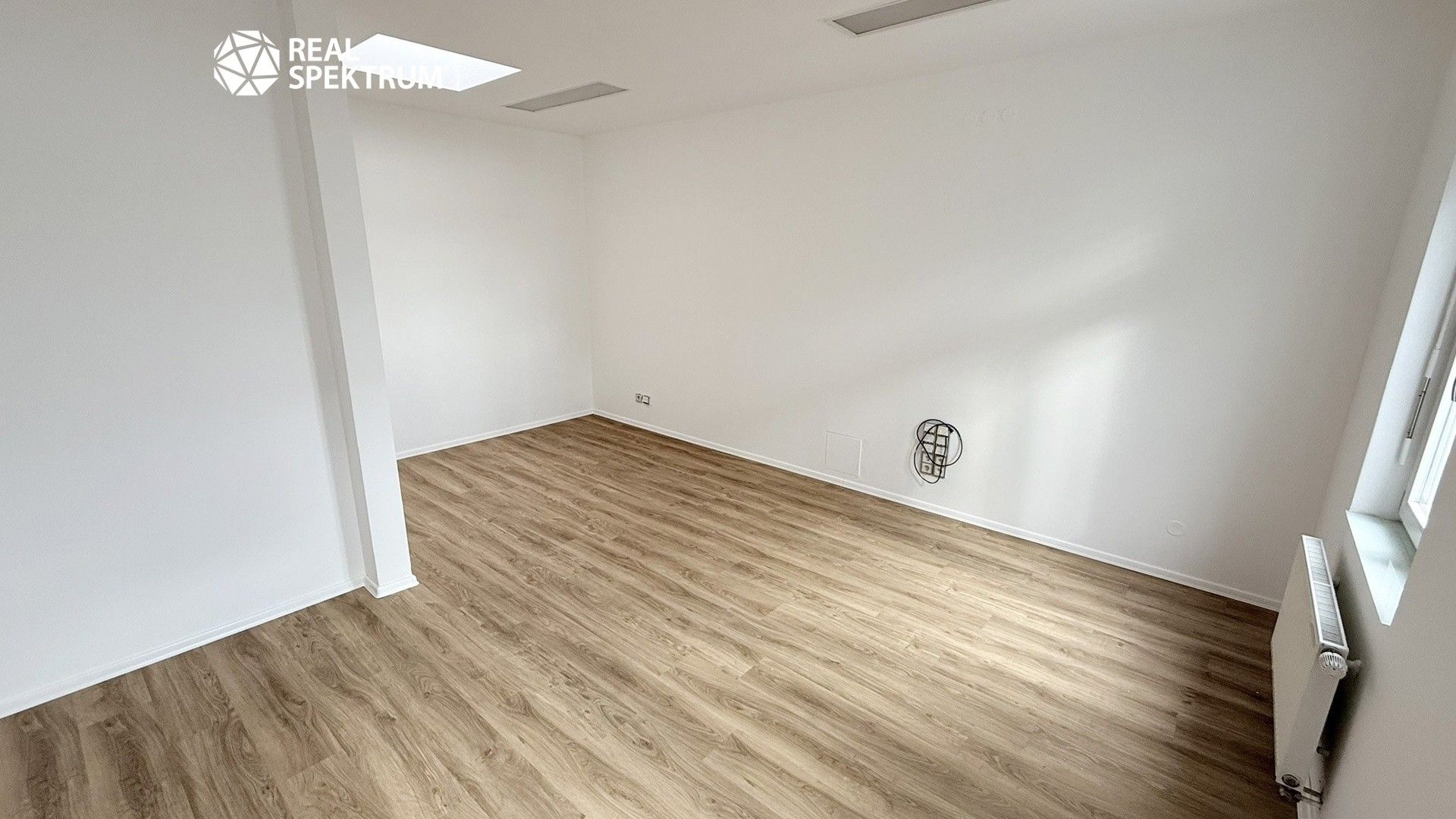 Pronájem kancelář - Štefánikova, Brno, 24 m²