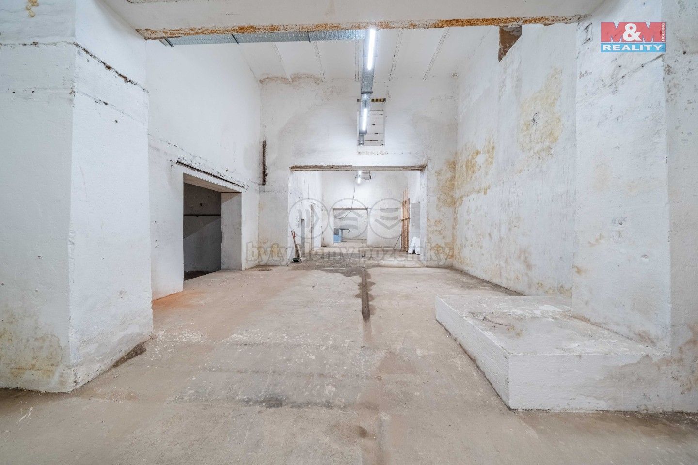 Sklady, Plzeňská, Štěnovice, 1 366 m²