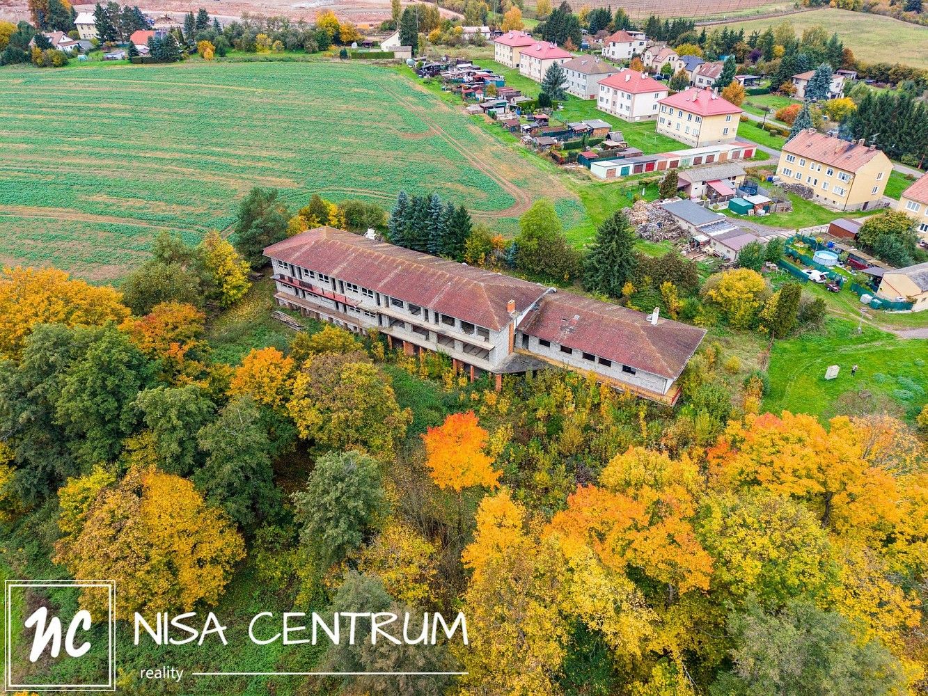Ubytovací zařízení, Petrohrad, okres Louny, Ústecký kraj, 2 019 m² - 2