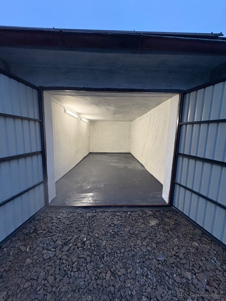 Prodej garáž - Dobruška, 518 01