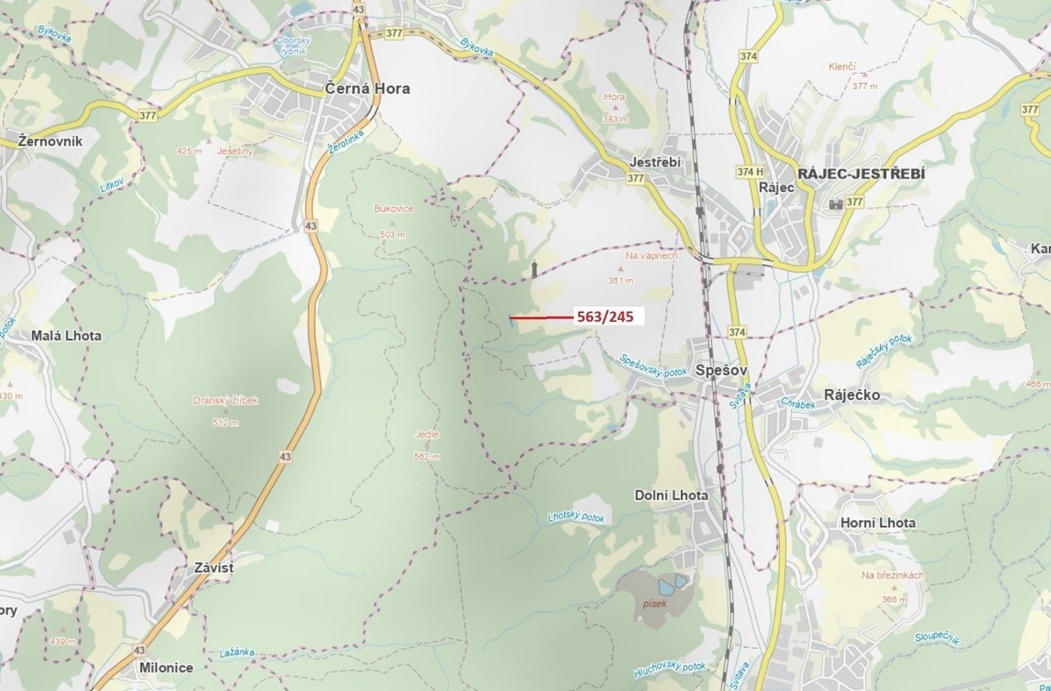 Les, 1 009 m²