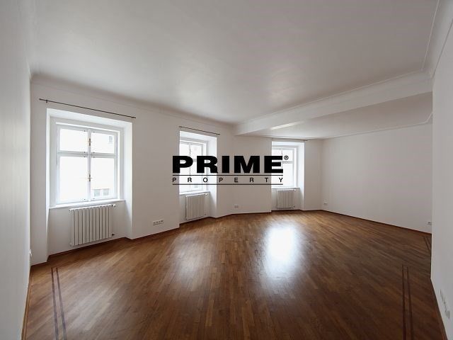Pronájem byt 4+1 - Vlašská, Praha, 170 m²