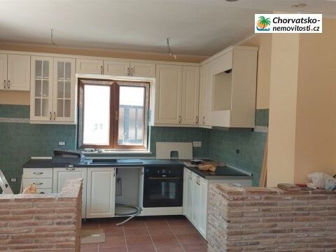 Prodej rodinný dům - 987 66, Zahraničí