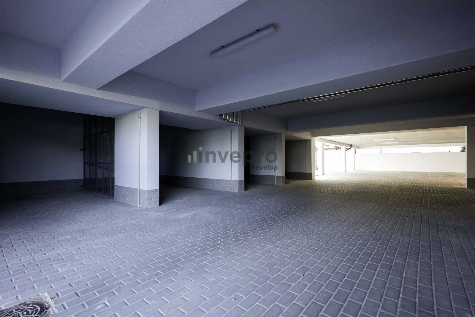 Prodej ostatní - Nádražní, České Budějovice, 13 m²