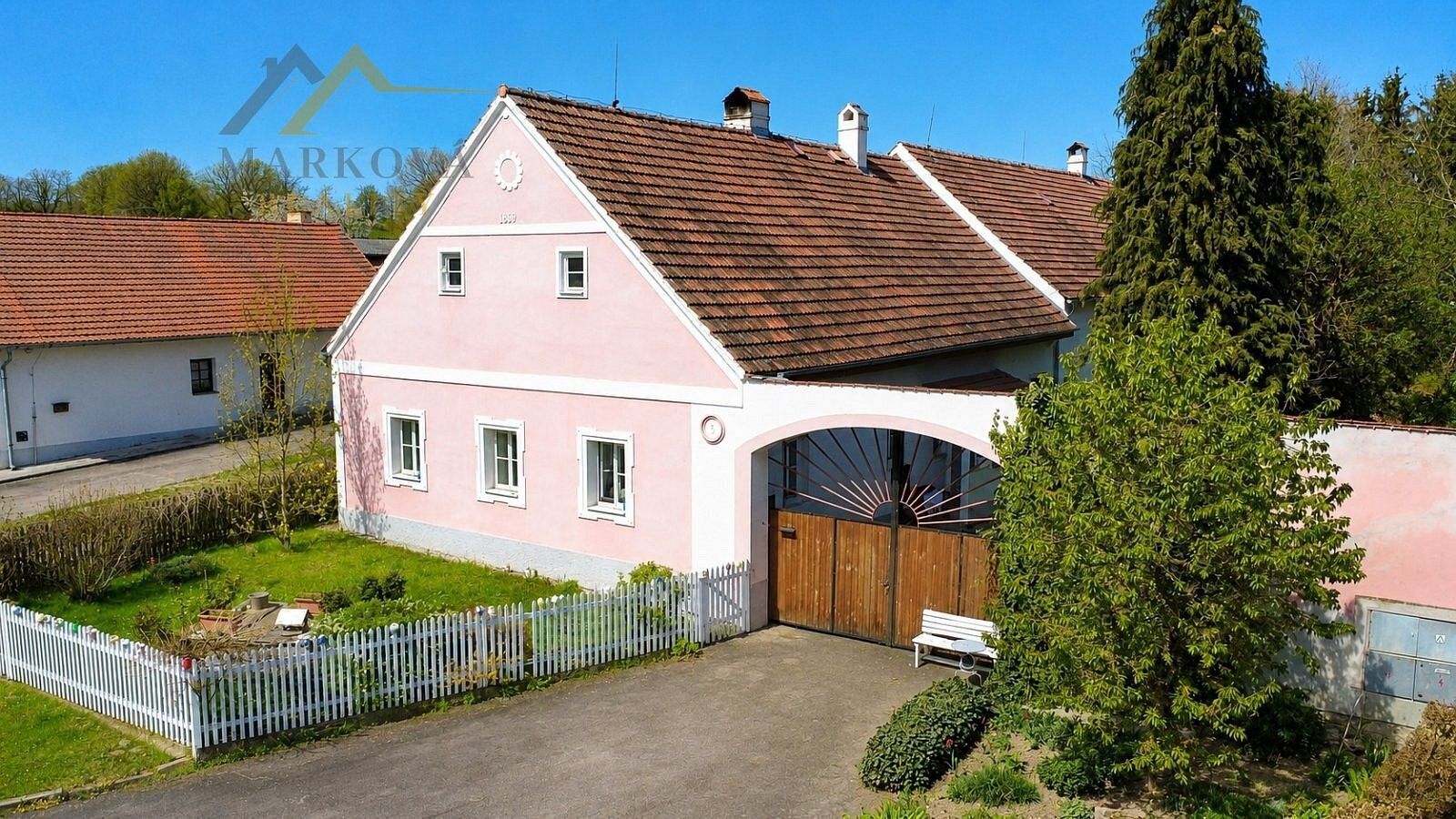 Rodinný dům, 312 m²