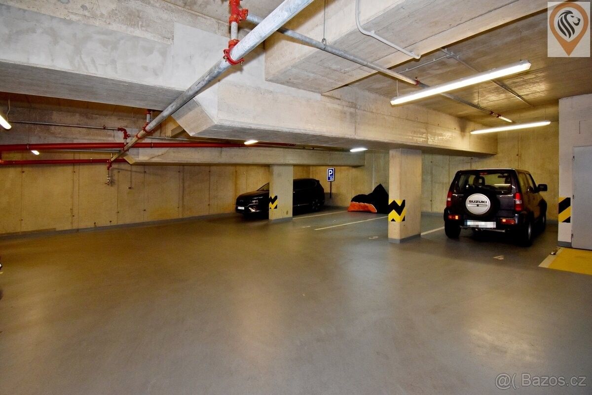 Prodej garáž - Praha, 161 00