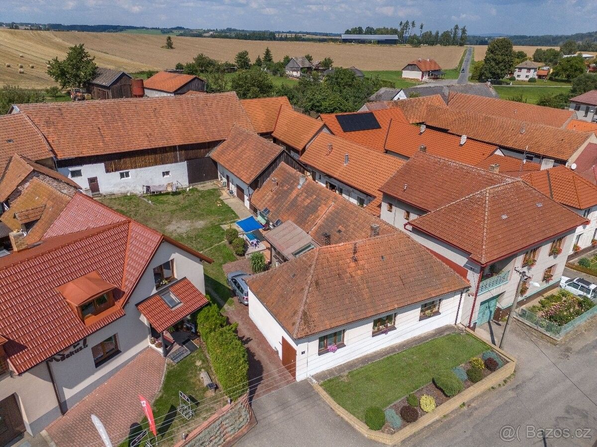 Chaty, Pelhřimov, 393 01