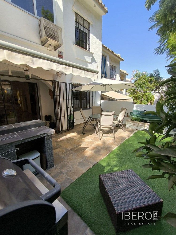 Prodej rodinný dům - Cerros del Aguila, ES, 120 m² - 2