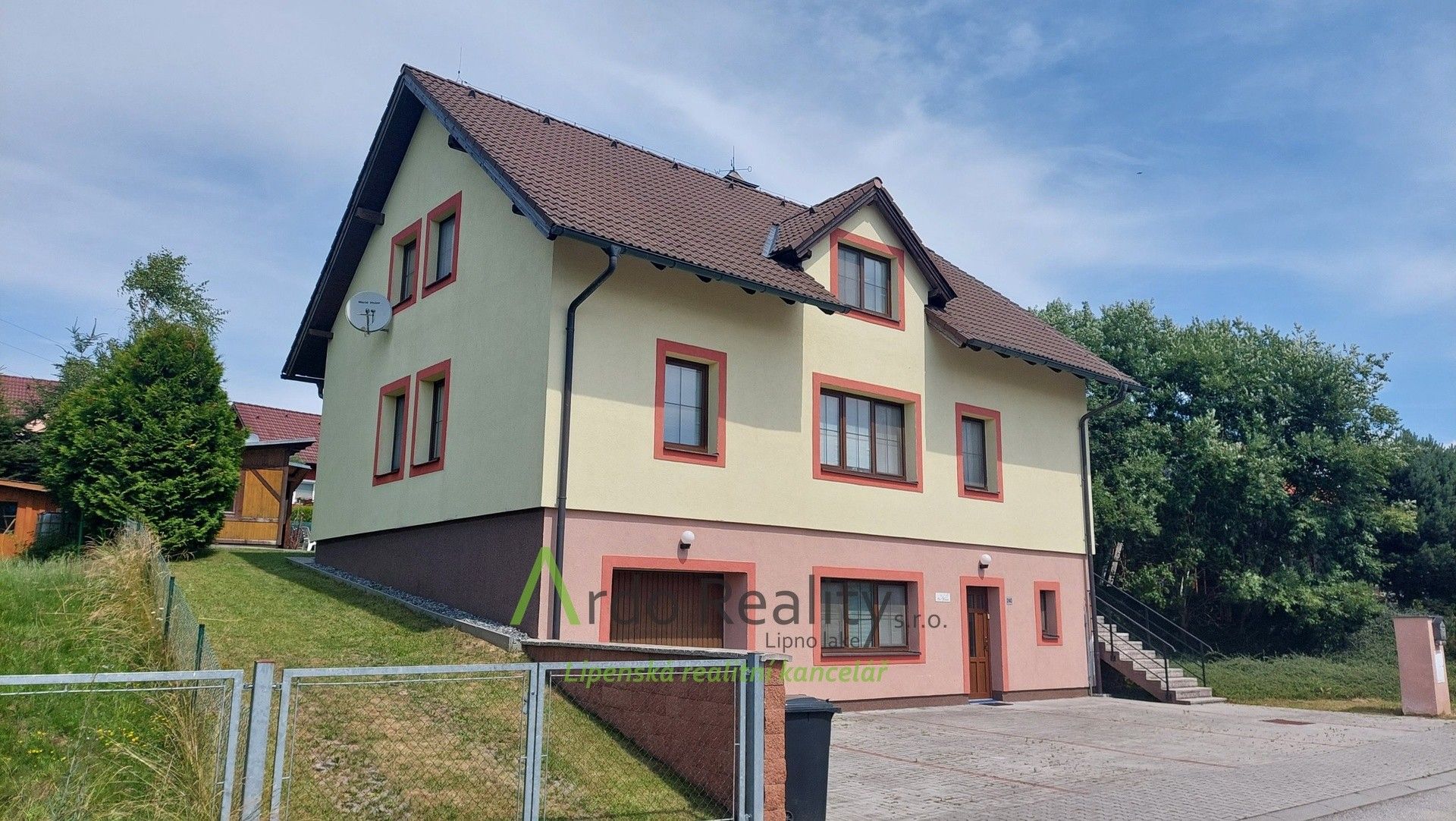 Prodej rodinný dům - Frymburk, 255 m²