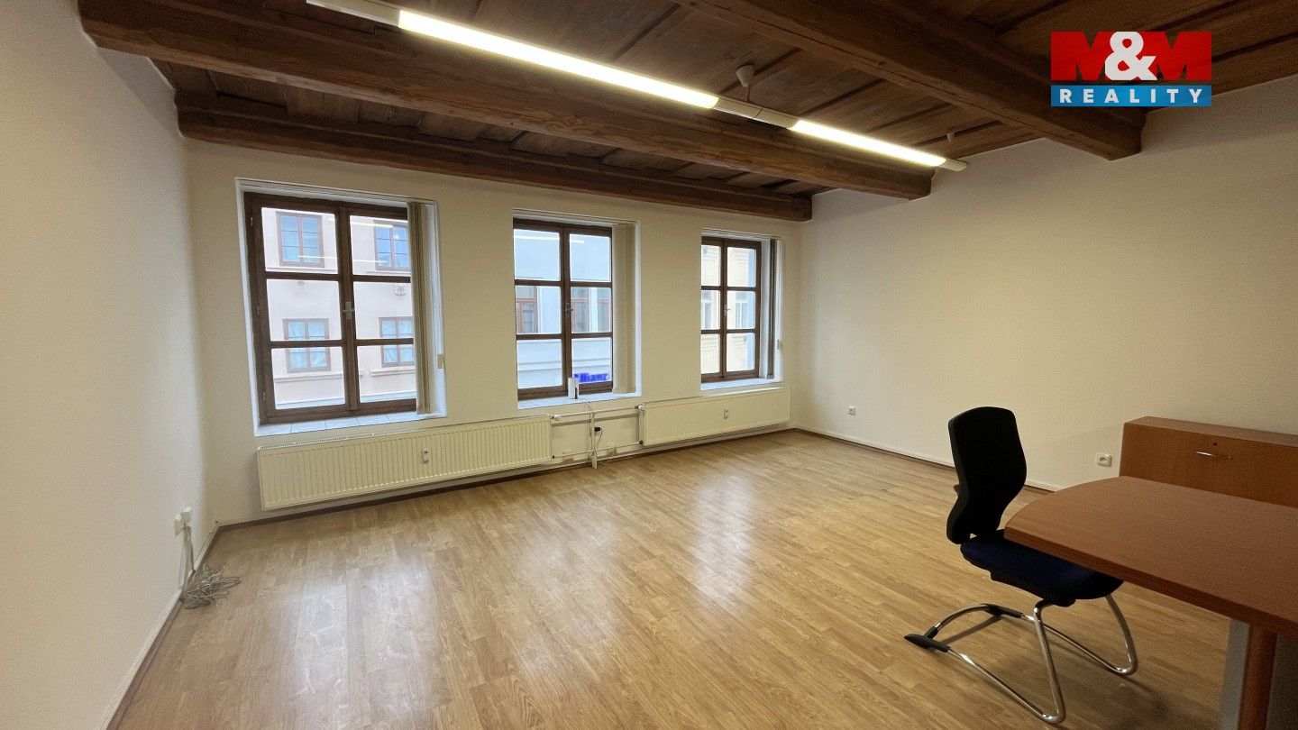 Pronájem kancelář - Husova, Jihlava, 48 m²