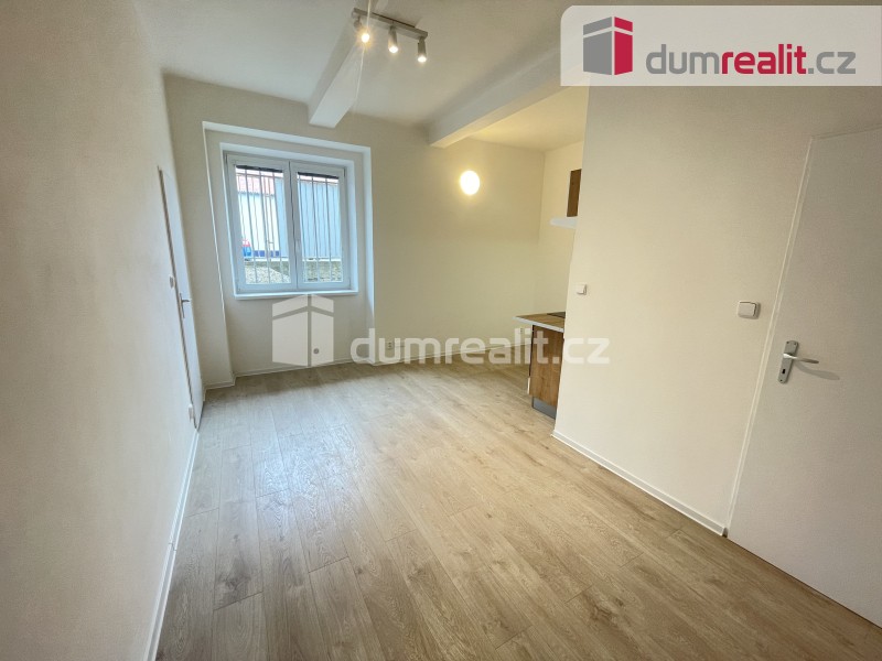 Pronájem byt 1+kk - Moulíkova, Praha, 25 m² - 5