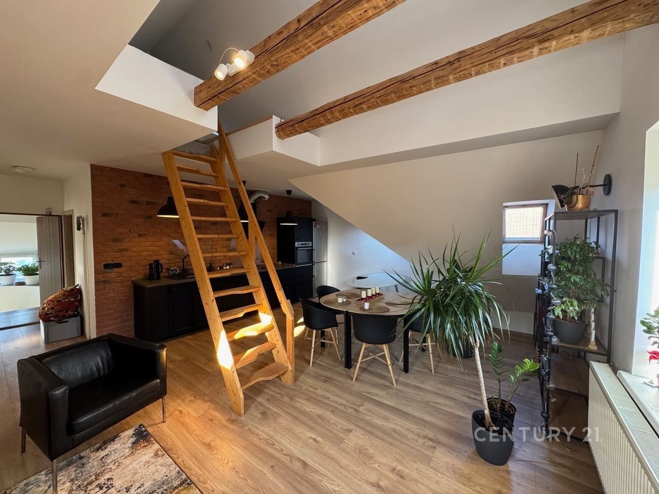 Pronájem byt 2+kk - Šultysova 894, Praha, 70 m²