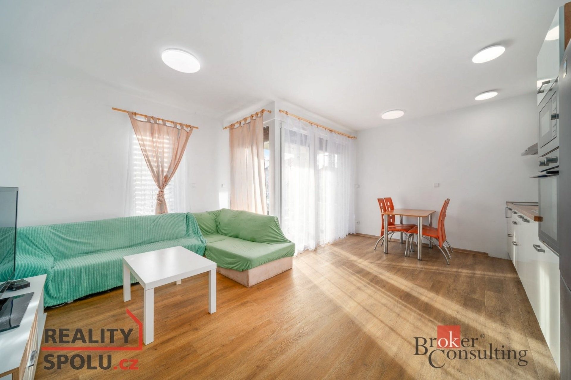 2+kk, Komenského,Chlumec nad Cidlinou, 53 m²