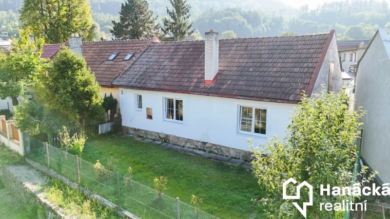 Rodinné domy, Svornosti, Chvalčov, 90 m²