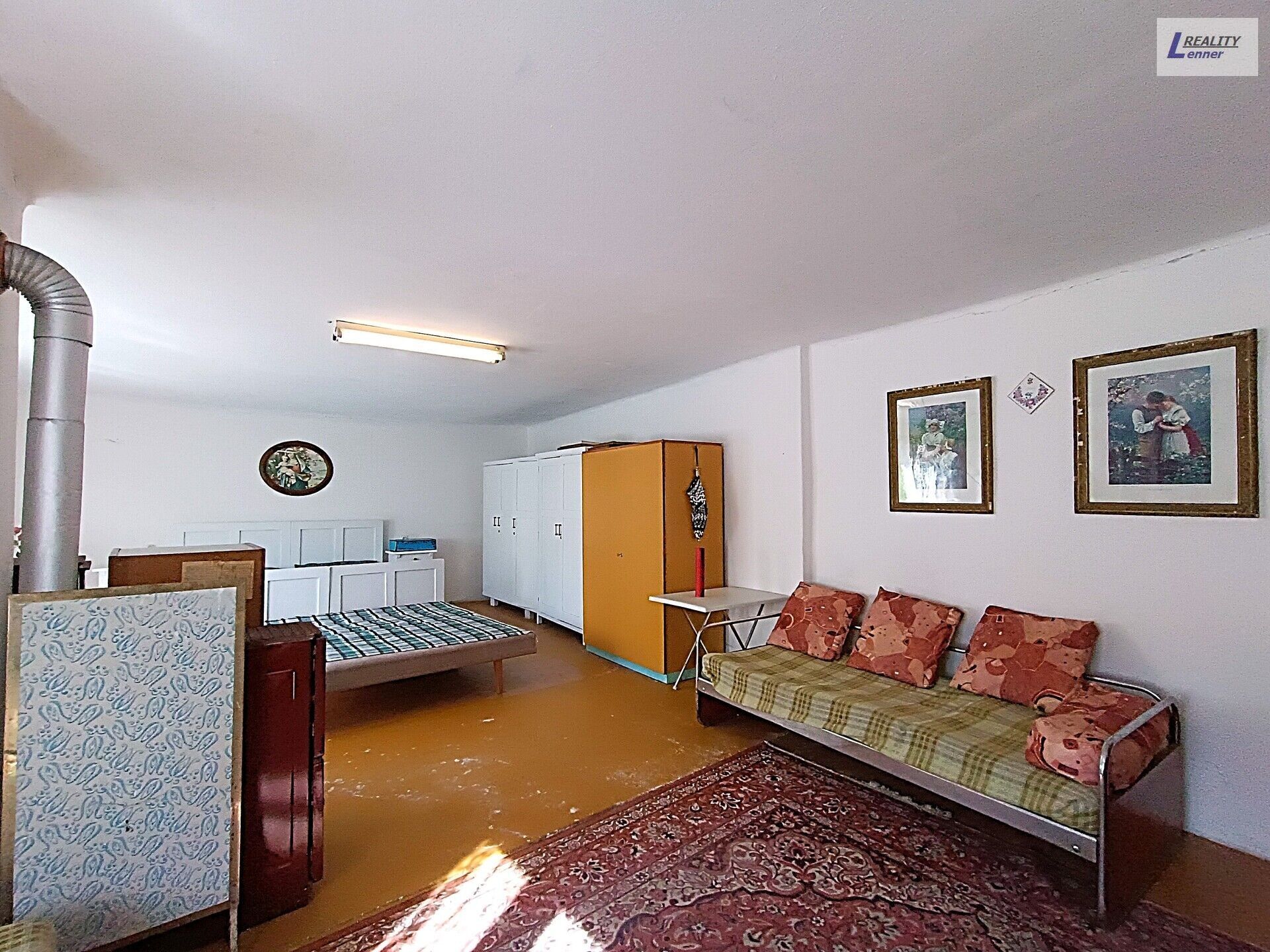 Prodej rodinný dům - Kozárovice, 165 m²