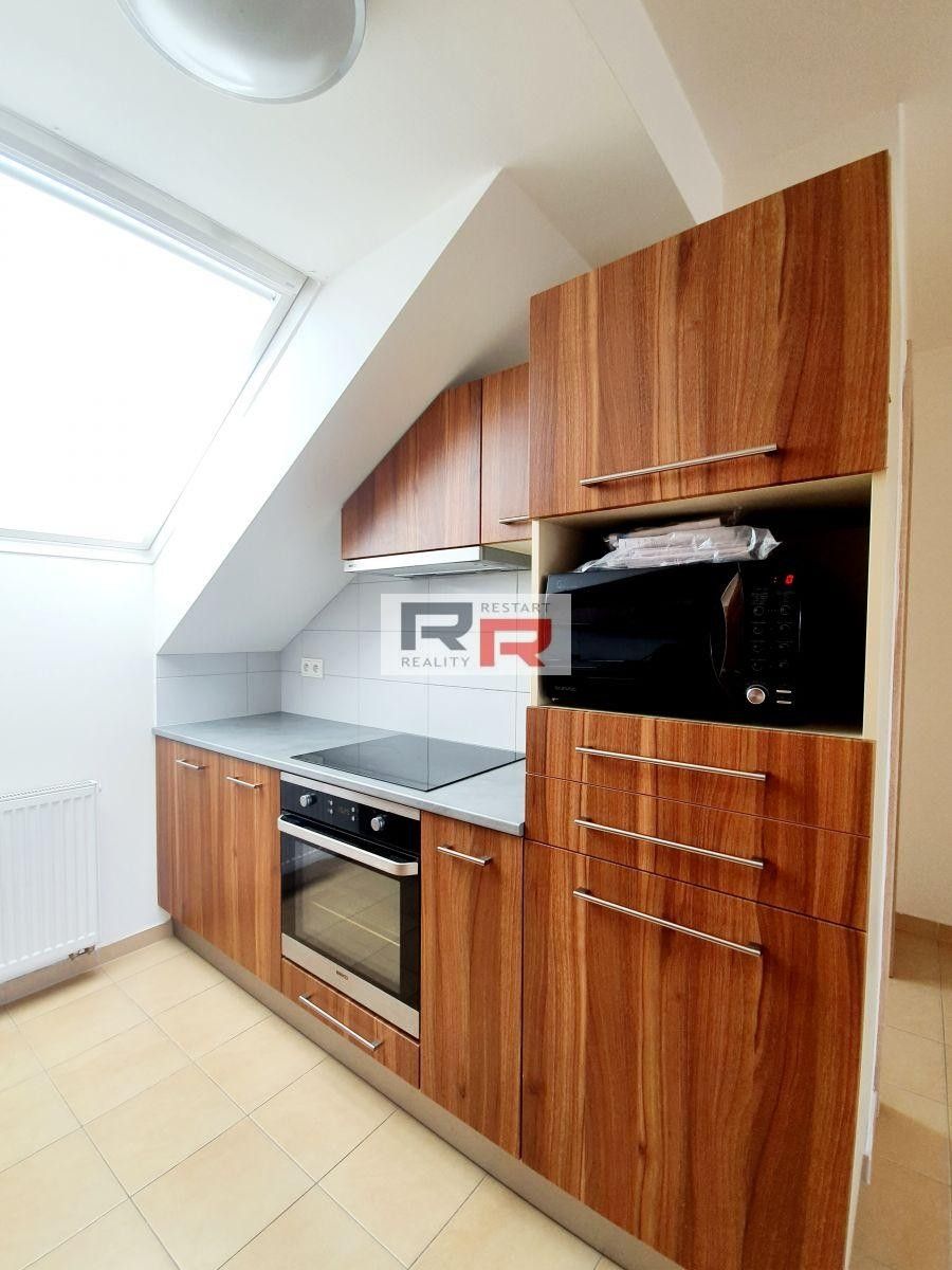 2+kk, Husitská, Olomouc, 60 m²