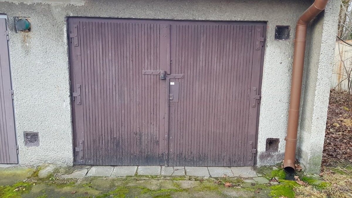 Garáže, Frýdek-Místek, 738 01
