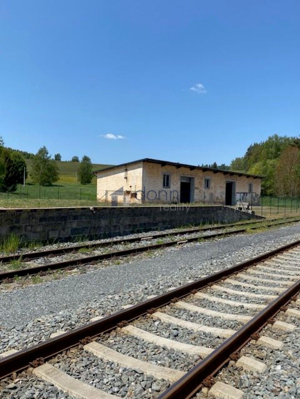 Sklady, Poutnov, Teplá, 319 m²