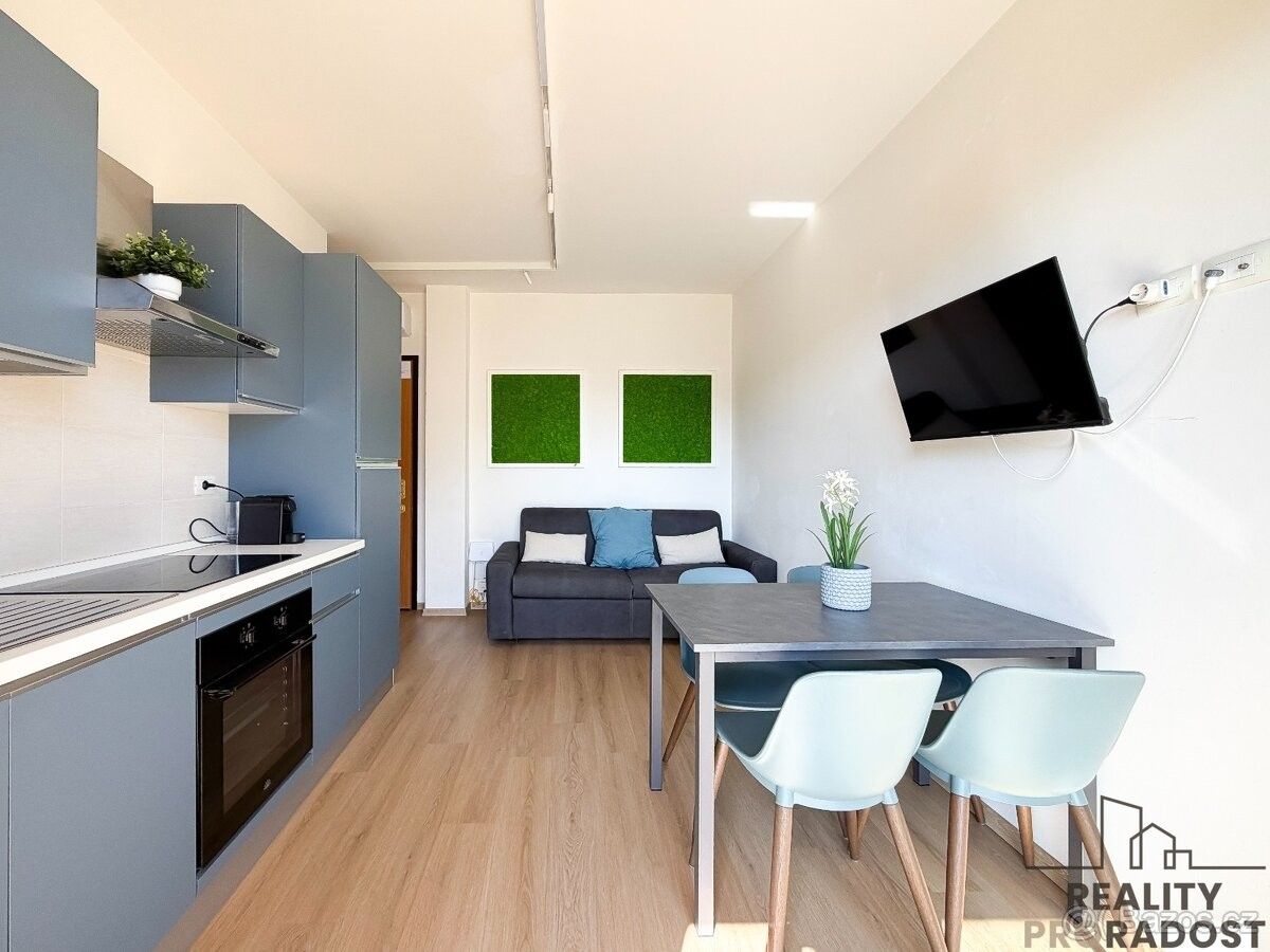 Prodej byt - 987 66, Zahraničí