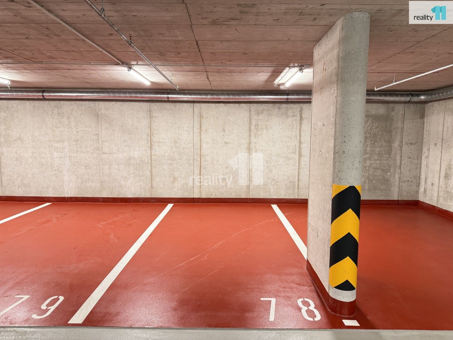 Pronájem garáž - Zimova,Praha 12, 13 m²