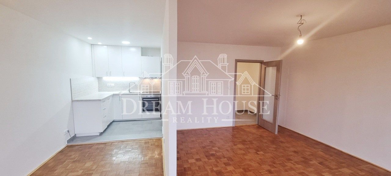 1+kk, Nad Ohradou, Praha, 49 m²