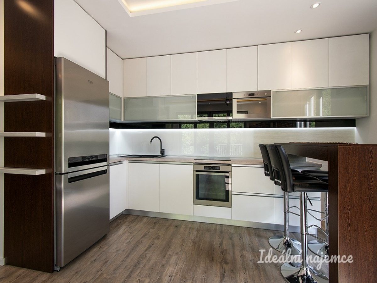 2+kk, Koněvova, Praha, 58 m²