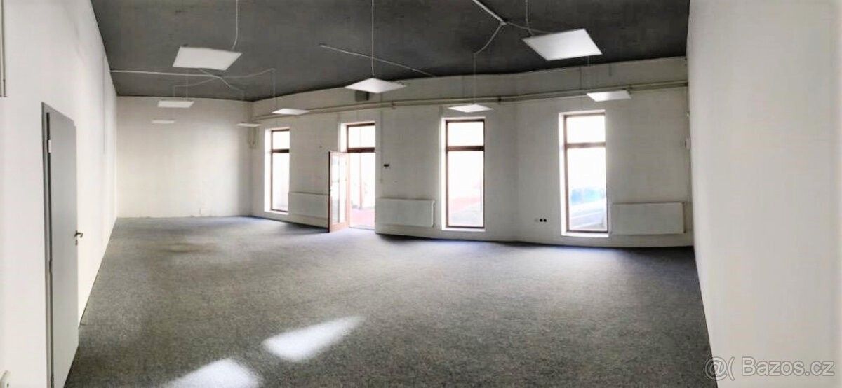 Obchodní prostory, Znojmo, 669 02